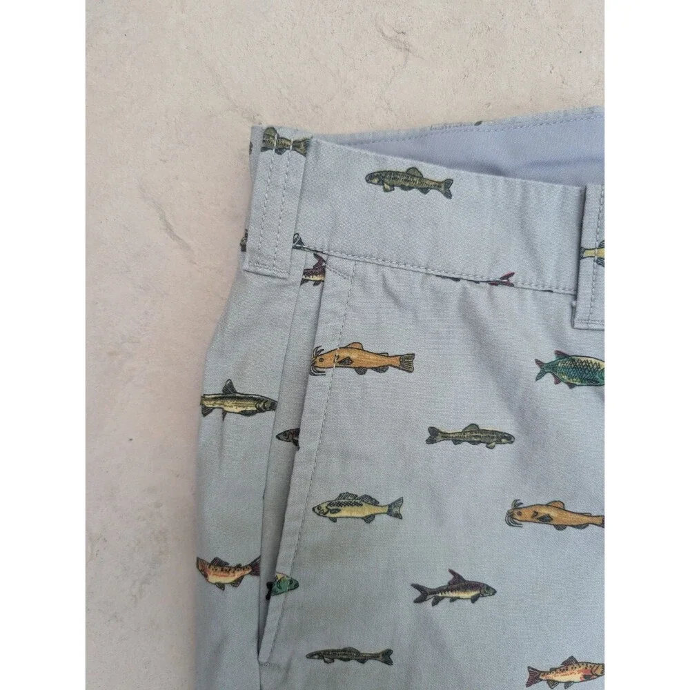 J Crew Shorts Gramercy Fish Print Cotton Size 31 Beige